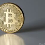 Bitcoin caiu para menos de $ 30.000 e perdeu mais da metade de seu valor em apenas dois meses