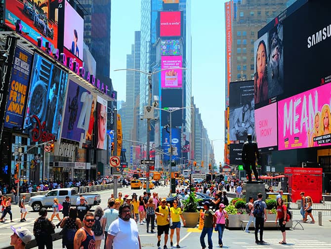 Você está visualizando atualmente Nova York volta à quase normalidade após a pandemia