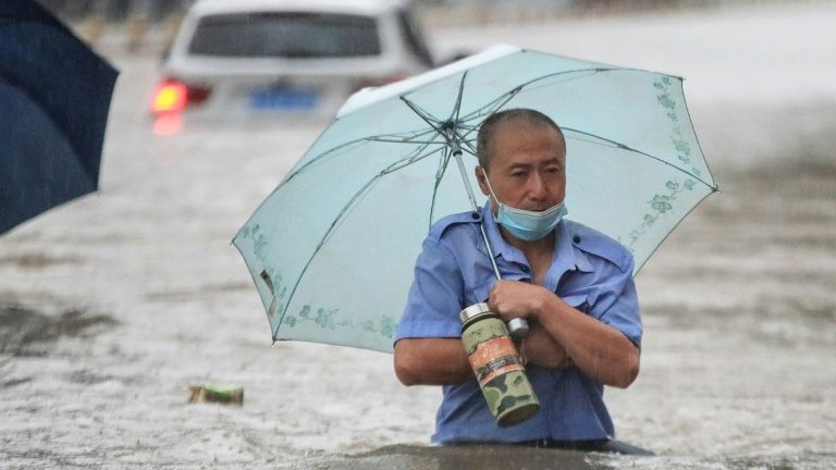 Você está visualizando atualmente Chuvas torrenciais deixam 25 mortos na China