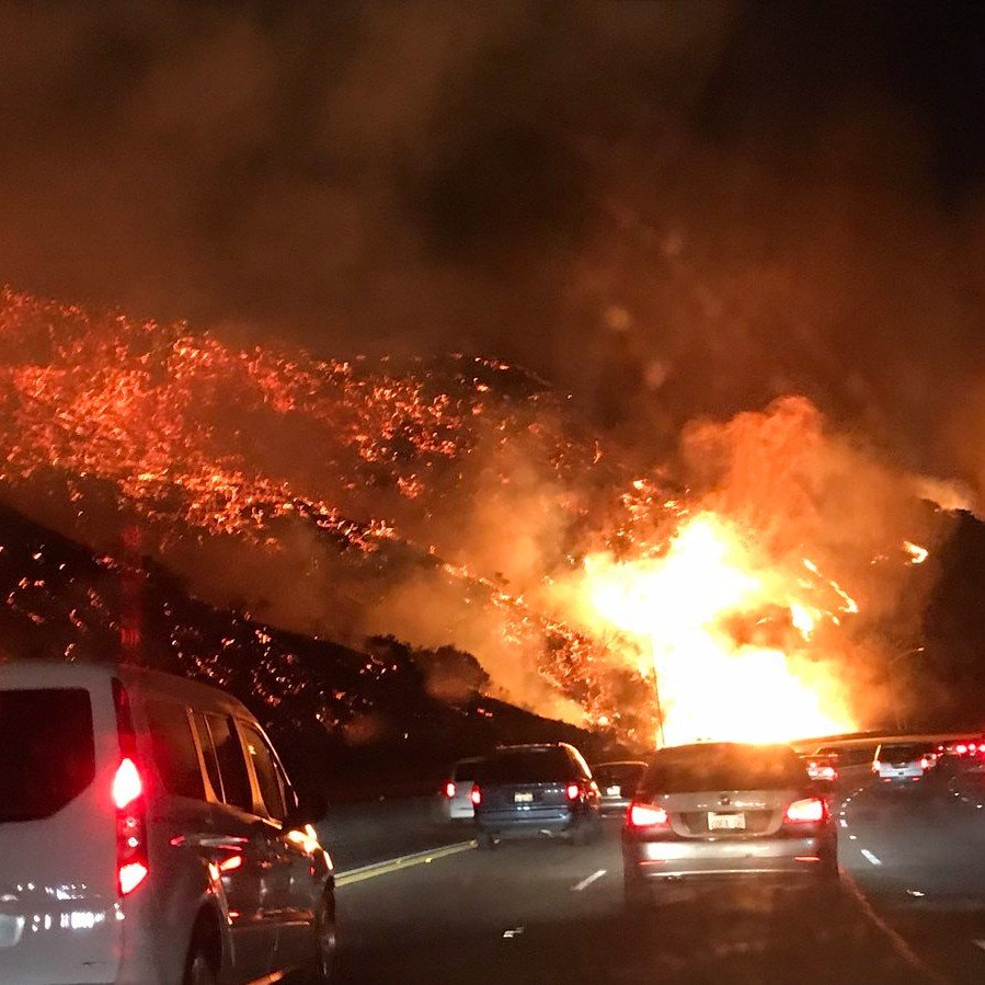 No momento, você está visualizando Grandes incêndios florestais nos EUA e Canadá