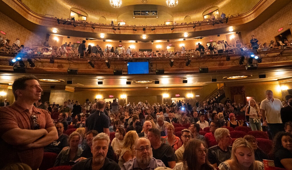 Você está visualizando atualmente Broadway terá mais acesso para cadeiras de rodas