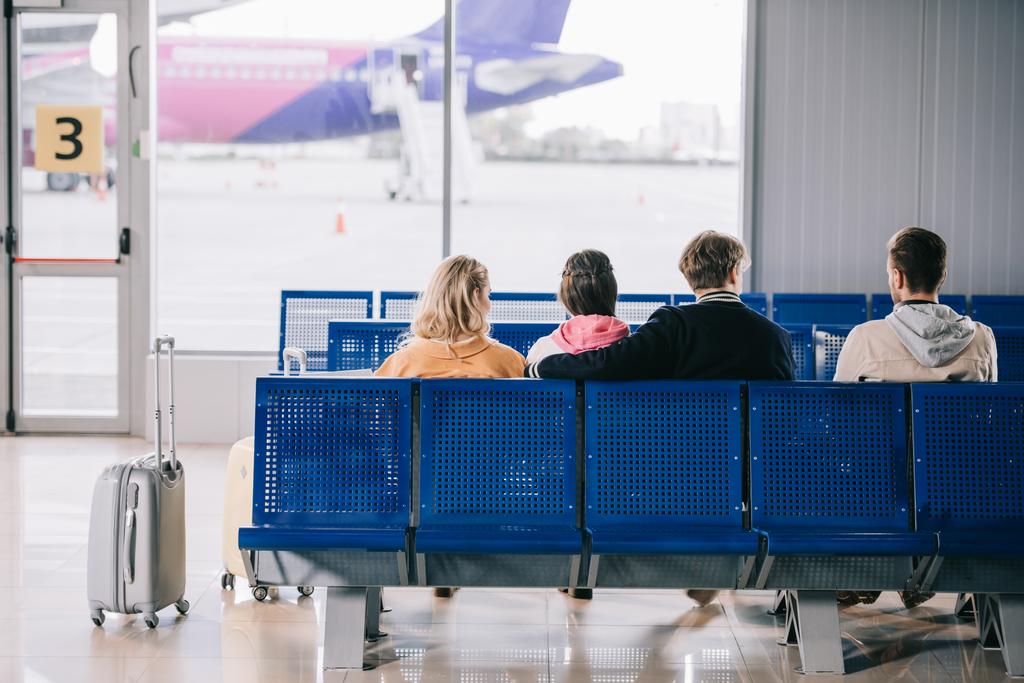 Você está visualizando atualmente Autorização eletrônica de viagem para menores entra em vigor