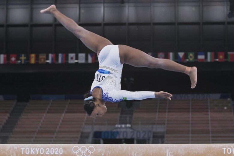 No momento, você está visualizando Prata de Rebeca Andrade na ginástica artística vem com superação pessoal