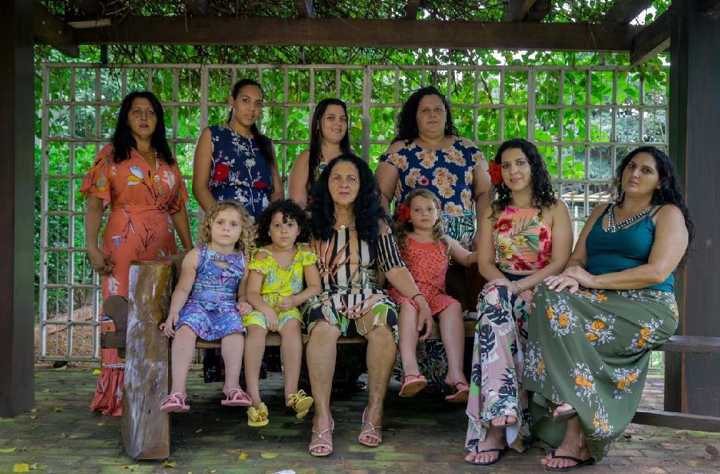 Você está visualizando atualmente Exposição virtual homenageia mulheres ciganas em Mato Grosso