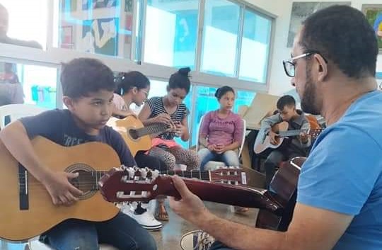 Você está visualizando atualmente Projeto Arte e Educação na Comunidade inicia em Rondonópolis