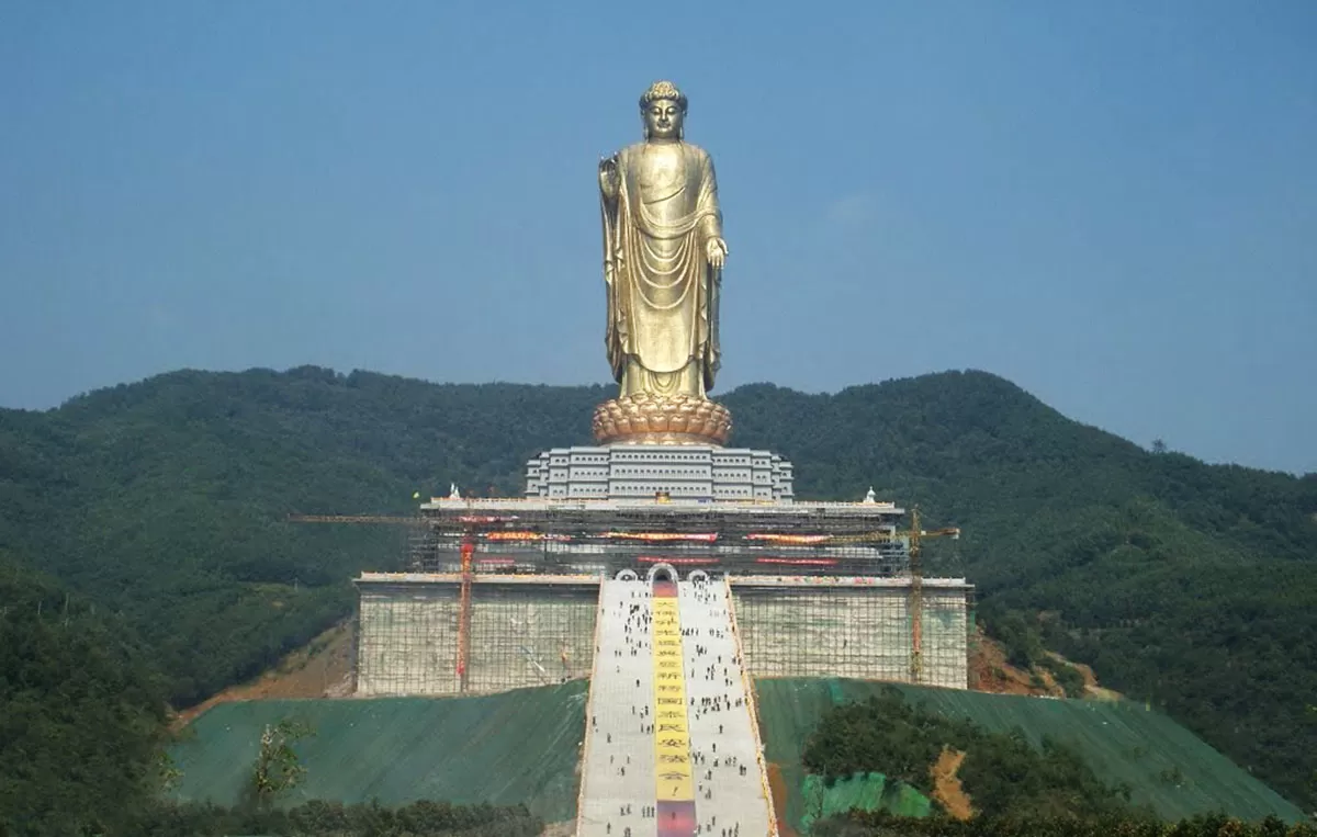 esculturas gigantes: Buda do Templo da Primavera
