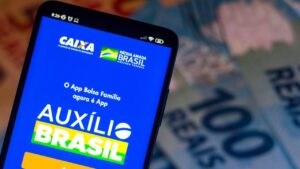 Leia mais sobre o artigo Auxílio Brasil ajudará beneficiários em curso de empreendedorismo