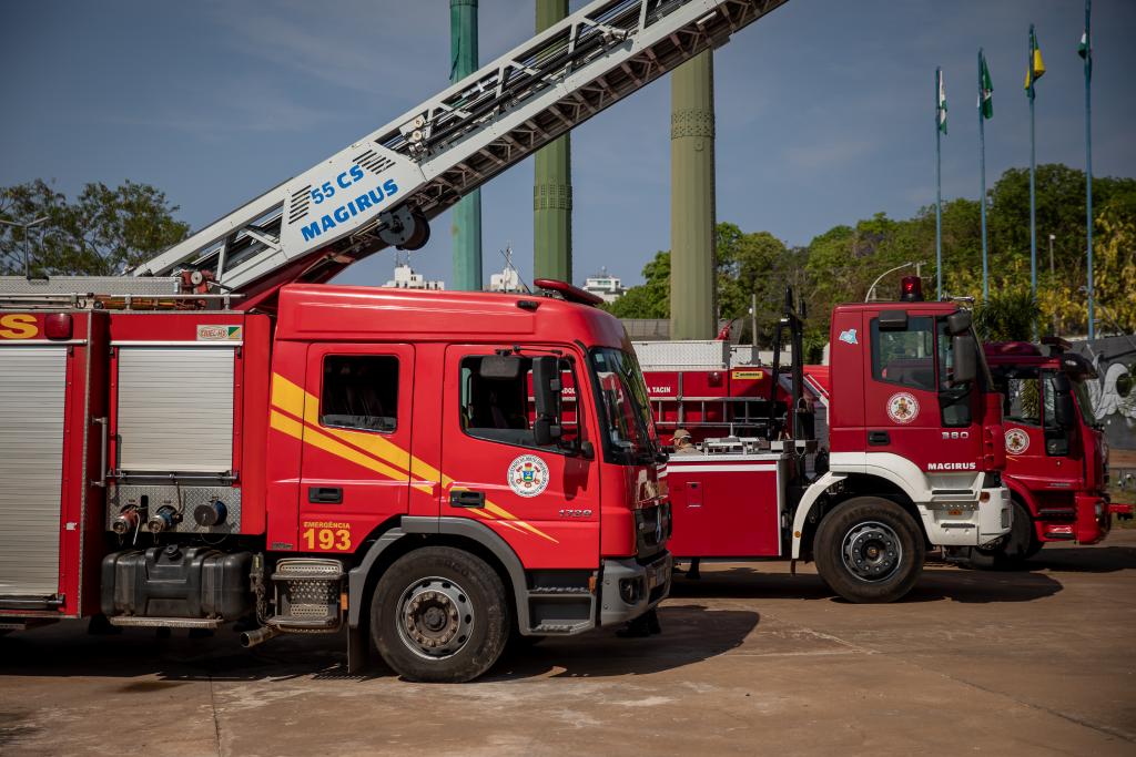 No momento, você está visualizando Estado entrega 17 novas viaturas para o Corpo de Bombeiros de MT