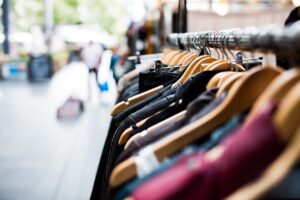 Leia mais sobre o artigo Consumo brasileiro de roupas supera o de eletrodomésticos
