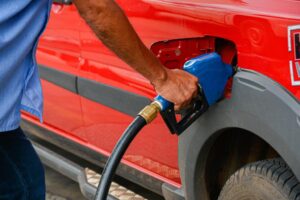 Leia mais sobre o artigo Mato Grosso terá redução de até R$ 0,16 no preço médio da gasolina