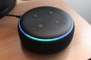 Leia mais sobre o artigo Alexa para de responder em todo o mundo e frusta usuários do dispositivo