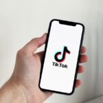 Influenciadores do TikTok faturam milhões com crescimento da rede social em 2021