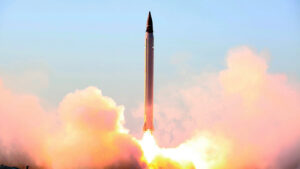 Leia mais sobre o artigo ACORDO NUCLEAR: Irã revela míssil em meio à retomada das negociações