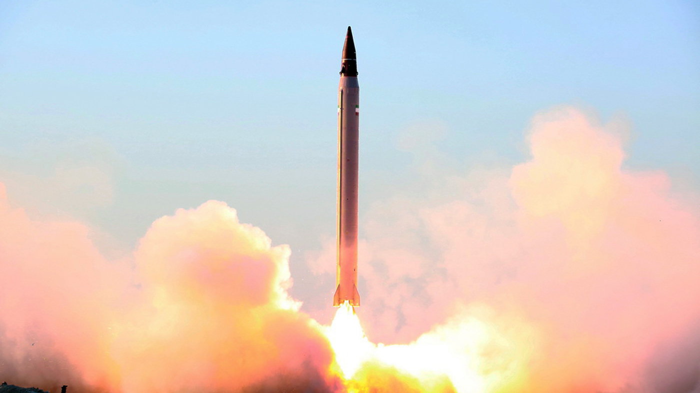 Você está visualizando atualmente ACORDO NUCLEAR: Irã revela míssil em meio à retomada das negociações