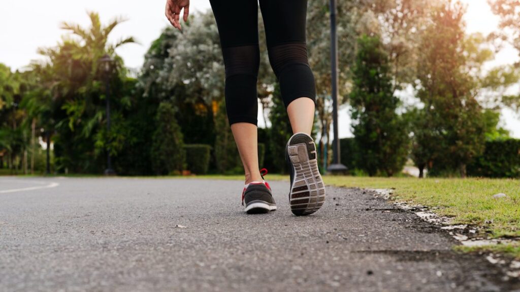 Caminhadas, mesmo curtas, trazem benefícios para a saúde