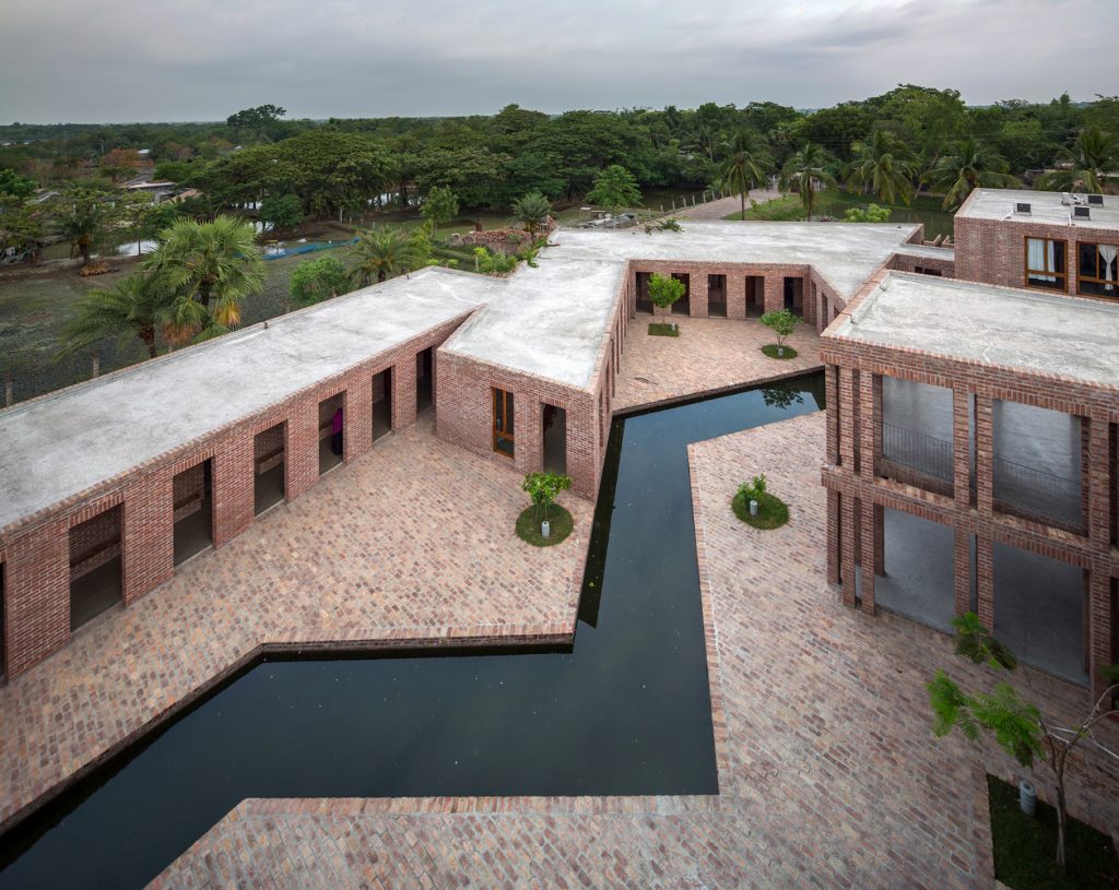 No momento, você está visualizando Hospital rural em Bangladesh é eleito a melhor construção do mundo