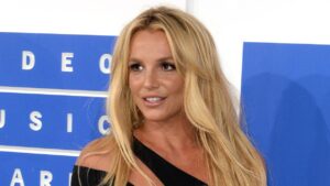 Leia mais sobre o artigo Britney Spears publica vídeo de ovo de Páscoa brasileiro e bomba confeitaria