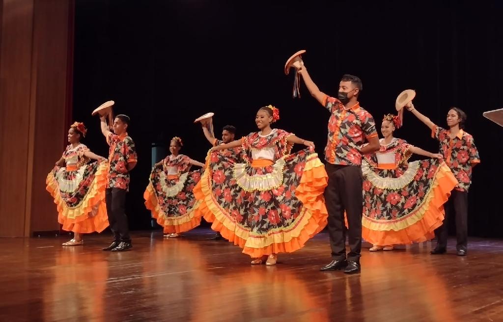 Você está visualizando atualmente Encontro Multicultural da América Latina acontece no Cine Teatro Cuiabá