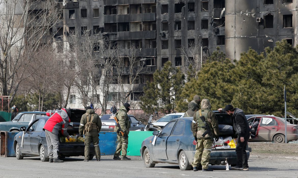 No momento, você está visualizando Ucrânia rejeita ultimato da Rússia e não entrega a cidade de Mariupol