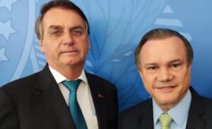 Leia mais sobre o artigo Jair Bolsonaro garante apoio a Wellington Fagundes para o Senado