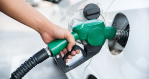 Leia mais sobre o artigo Preço da gasolina subiu pela 2ª semana seguida e já atinge recorde