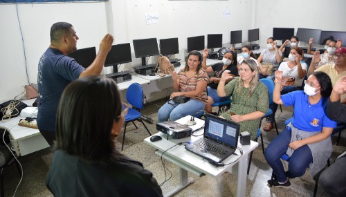 No momento, você está visualizando Servidores da Saúde de Várzea Grande são capacitados em linguagem de Libras