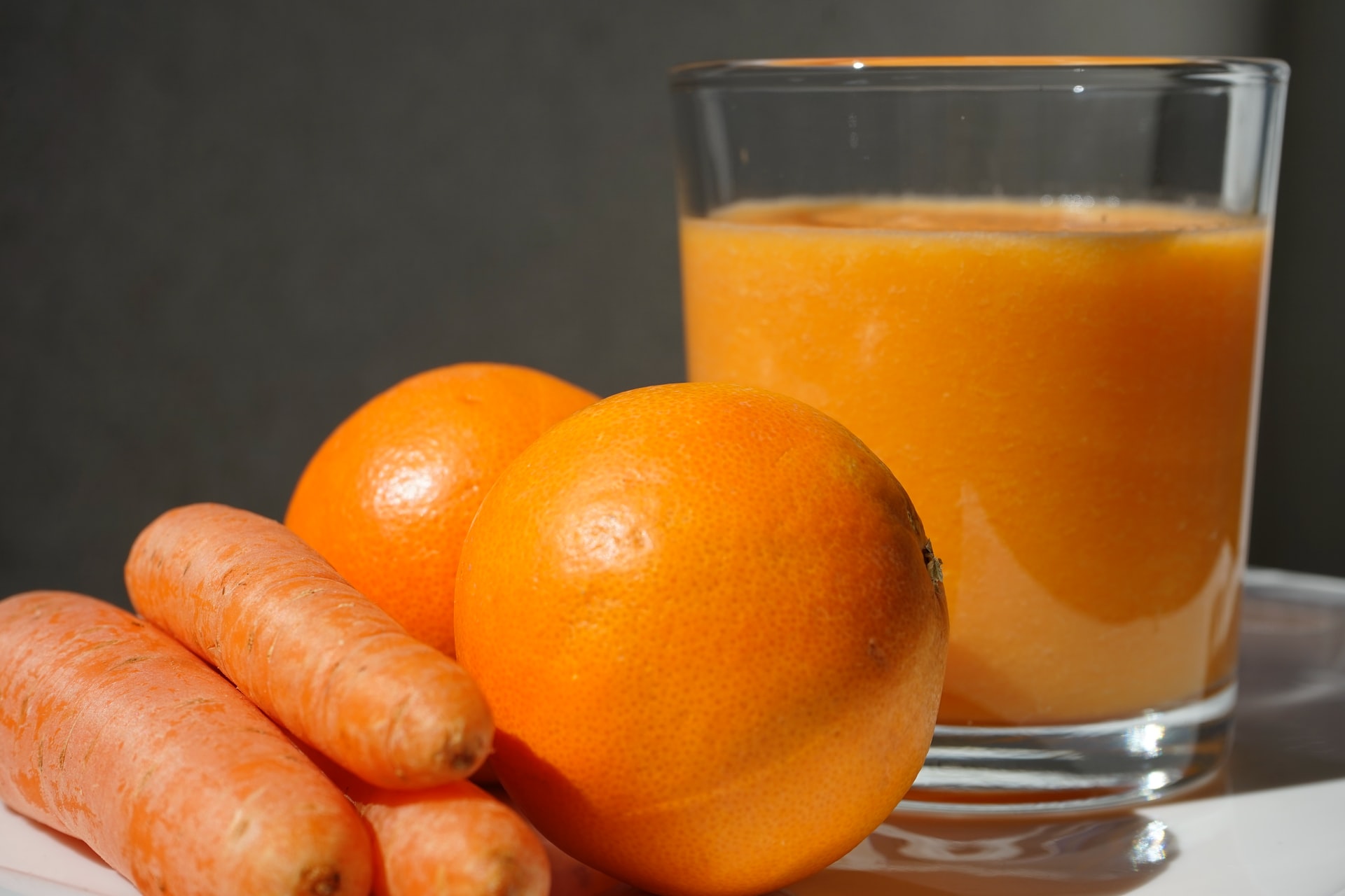 Você está visualizando atualmente Falta de vitamina C pode afetar o funcionamento cognitivo, diz estudo