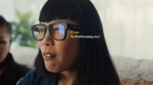 Leia mais sobre o artigo Google mostra óculos inteligentes que traduz conversas em tempo real