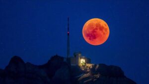 Leia mais sobre o artigo Nasa fará transmissão ao vivo de Eclipse total com Lua de Sangue