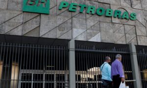 Leia mais sobre o artigo Petrobras nomeia Fernando Borges como presidente interino