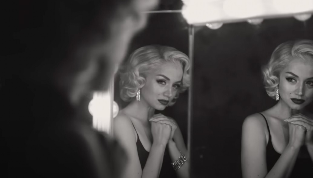 Você está visualizando atualmente Ana de Armas incorpora Marilyn Monroe no primeiro trailer de “Blonde”