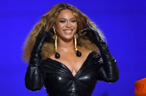 Leia mais sobre o artigo Beyoncé libera todo o seu catálogo para danças no TikTok
