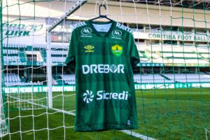 Leia mais sobre o artigo Onde assistir o duelo desta segunda entre Coritiba e Cuiabá