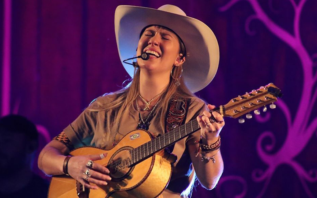 No momento, você está visualizando Fecomércio-MT traz show de Bruna Viola e João Ormond em Cuiabá