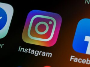 Leia mais sobre o artigo Instagram anuncia que vai liberar compras com pagamento via direct