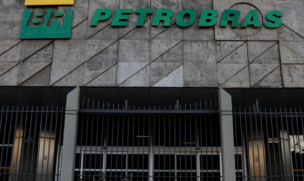 No momento, você está visualizando Petrobras aprova nova diretriz de formação de preços dos combustíveis