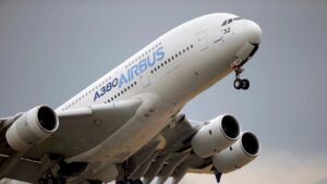 Leia mais sobre o artigo Superjumbo A380 testará motor para reduzir emissões de carbono