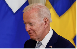 Leia mais sobre o artigo Biden ordena ataques contra grupos apoiados pelo Irã na Síria