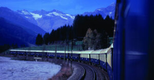 Leia mais sobre o artigo Trem mais famoso do mundo vai ter viagens temáticas de Natal