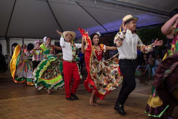 Você está visualizando atualmente 14º Festival de Siriri de Cuiabá de 21 (sexta) a 23 (domingo)