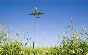 Leia mais sobre o artigo Tecnologia converte etanol em combustível sustentável de aviação