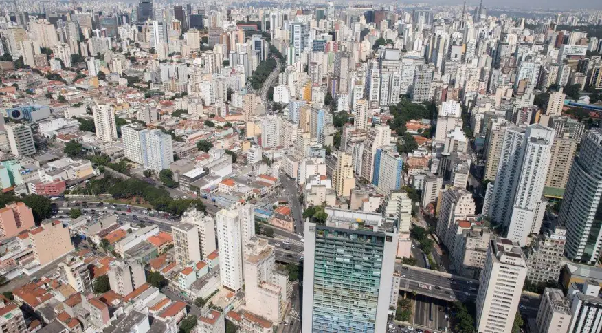 No momento, você está visualizando Crédito imobiliário cai 9,6% em 1 ano e atinge R$ 16,1 bi