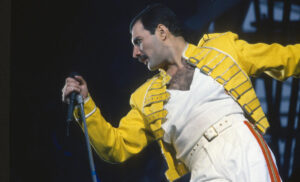 Leia mais sobre o artigo Saiu a nova música do Queen com Freddie Mercury – Face It Alone