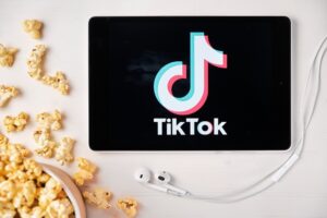 Leia mais sobre o artigo TikTok recebe novas ferramentas de edição de vídeos