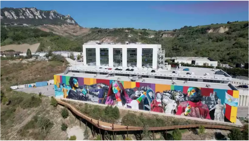 Você está visualizando atualmente Mural de Eduardo Kobra é atração turística em San Marino, Europa