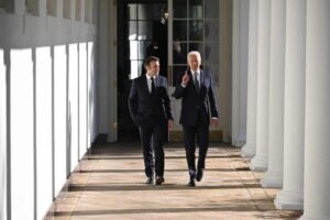 Leia mais sobre o artigo Encontro entre Biden e Macron marca aliança contra a Rússia
