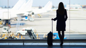 Leia mais sobre o artigo Psiquiatra ensina 7 dicas para aliviar medo de viajar de avião