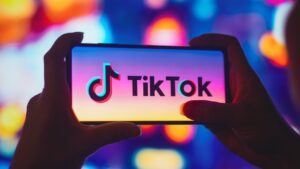 Leia mais sobre o artigo TikTok poderá restringir seus conteúdos apenas para adultos