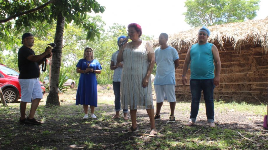 Você está visualizando atualmente Projeto Poesia no Ar leva poesia às comunidades de Cuiabá