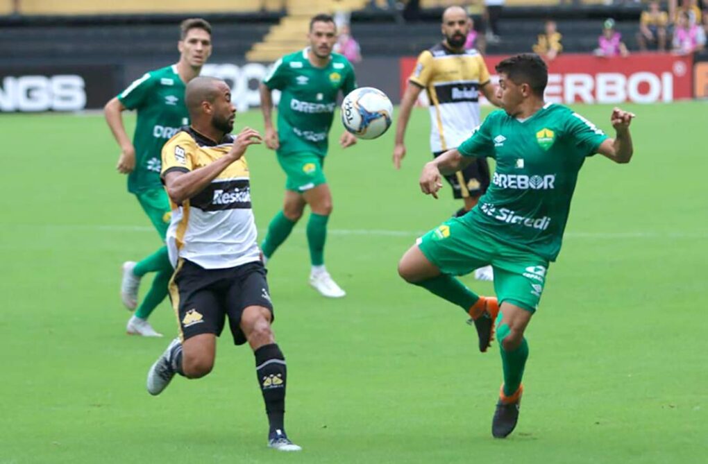 Você está visualizando atualmente Sicredi anuncia que não vai mais patrocinar o Cuiabá Esporte